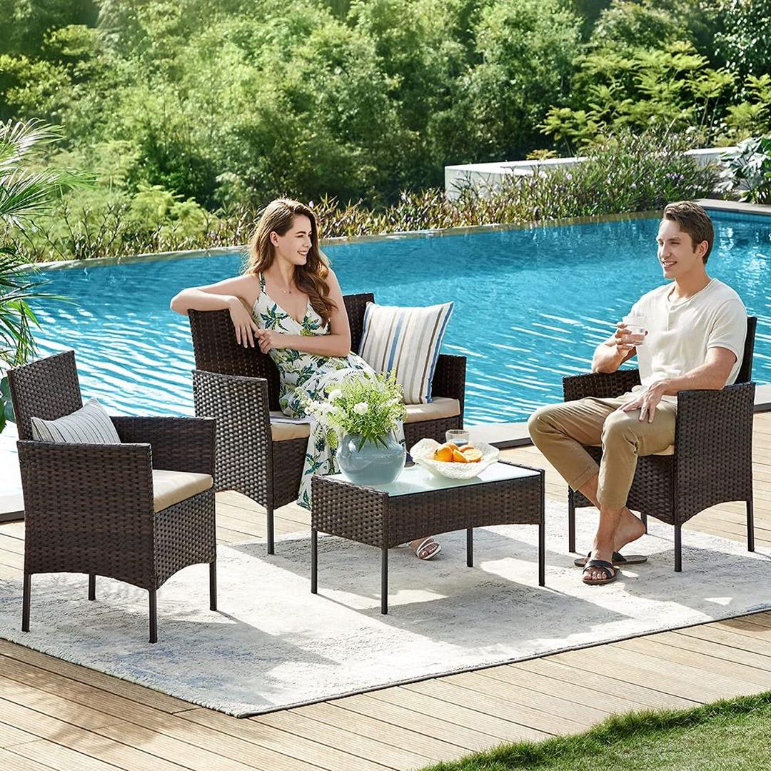 Balkonmeubelset 4-delig met kussens – poly rattan en metalen frame – glazen tafelblad – 5 cm zitkussens