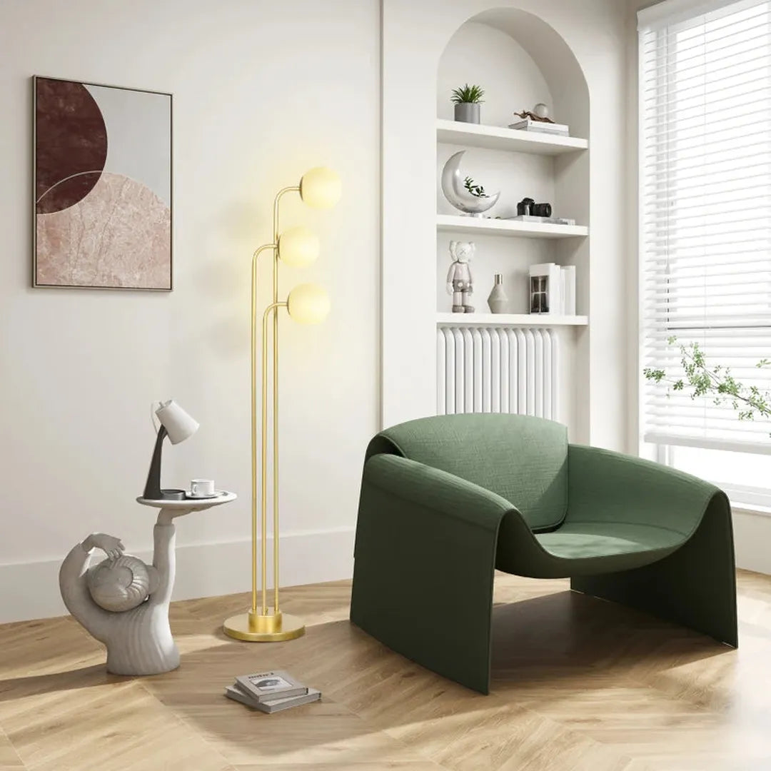 Staande lamp met 3 glazen kapjes – E27 fitting – voetschakelaar – zwart