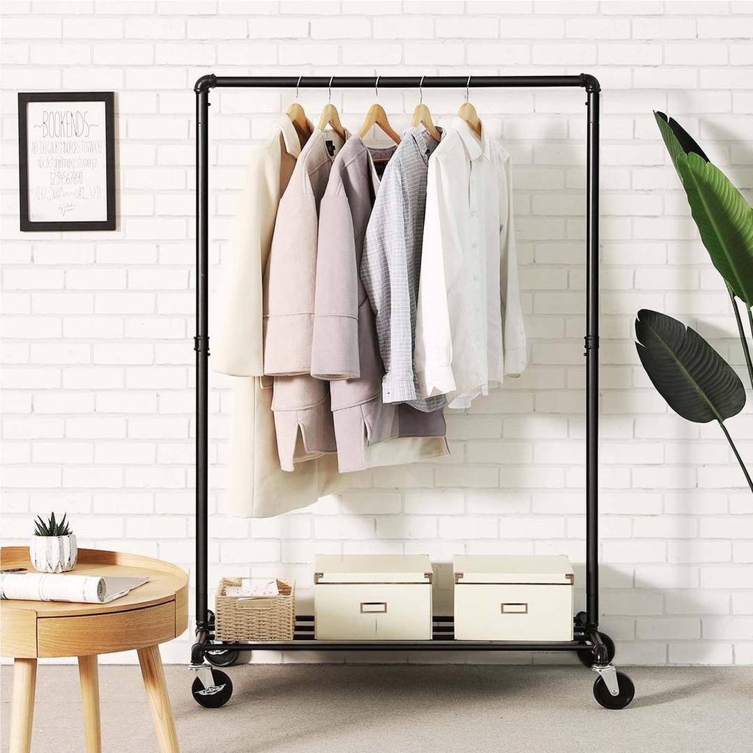 Zwaar Uitgevoerd Kledingrek in Industriële Stijl – Extra Stevig Staand Model voor Jassen en Kleding