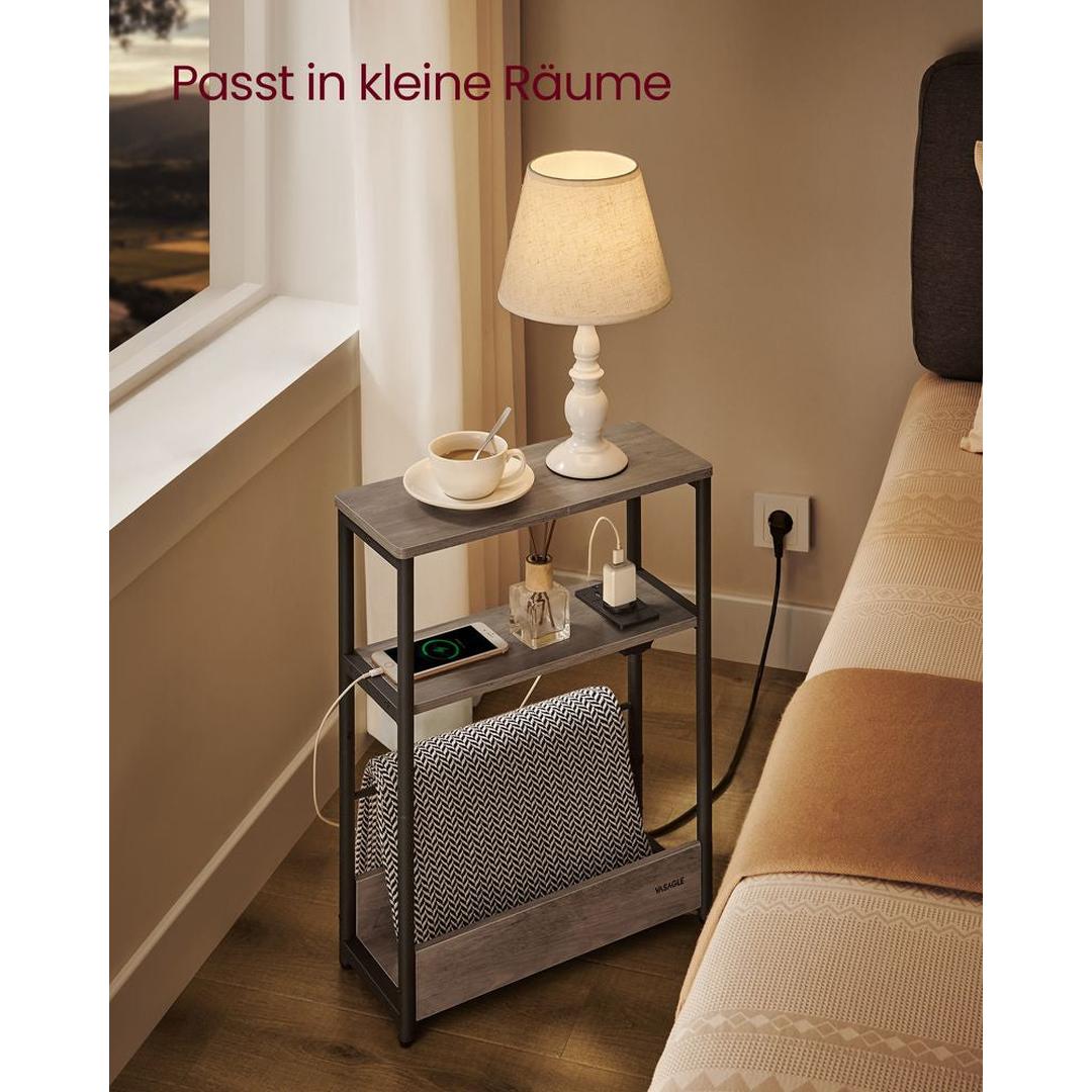 Smalle Bijzettafel met 3 Legplanken – Nachtkastje met Stopcontact en USB-poorten, 18 × 45 × 58 cm