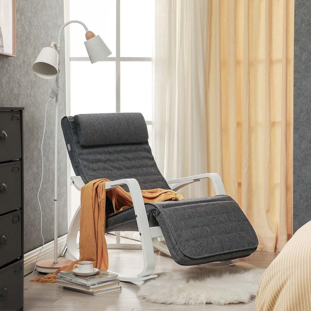 Schommelstoel van Berkenhout – Houten Relaxstoel voor Woonkamer, Leeshoek of Veranda