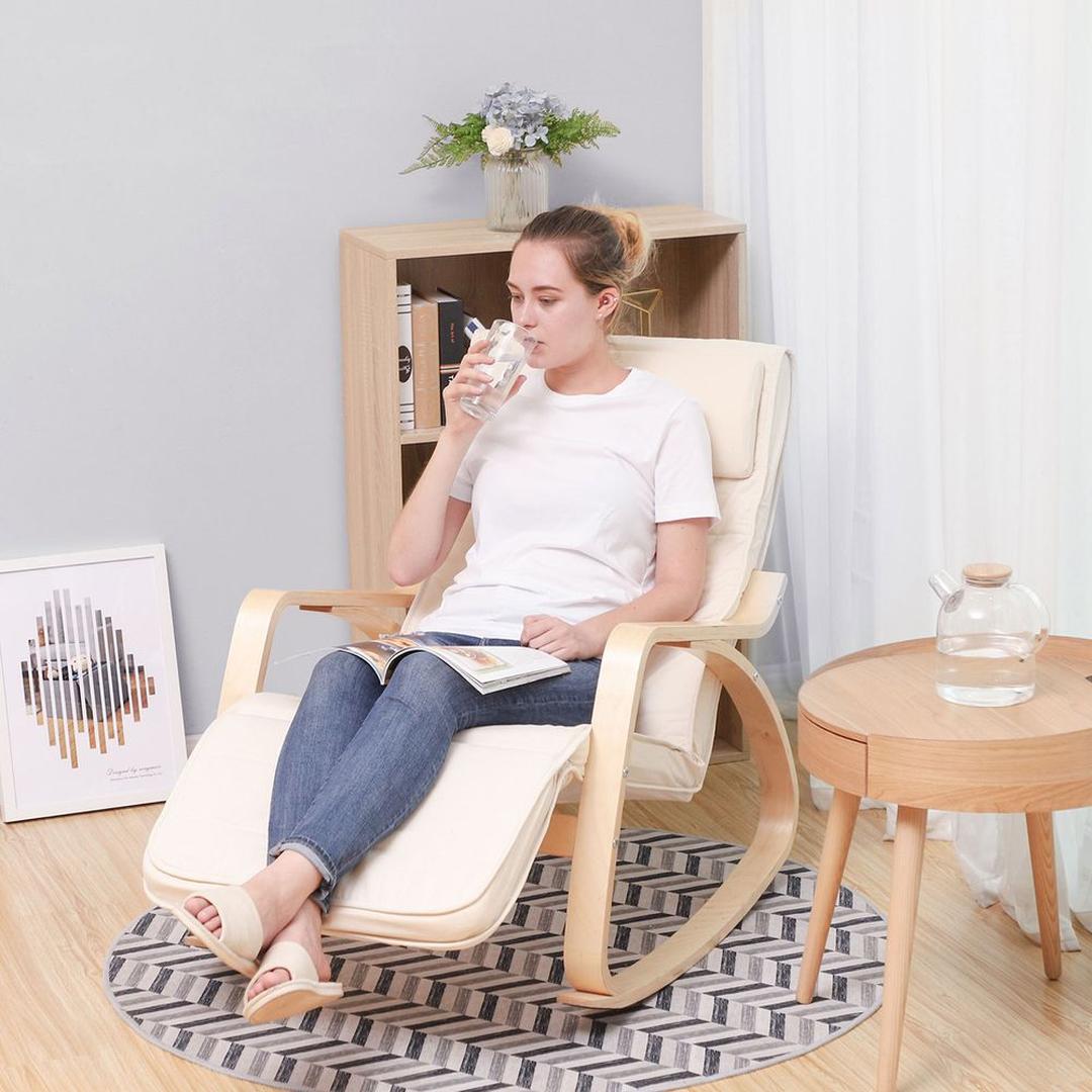 Schommelstoel van Berkenhout – Houten Relaxstoel voor Woonkamer, Leeshoek of Veranda