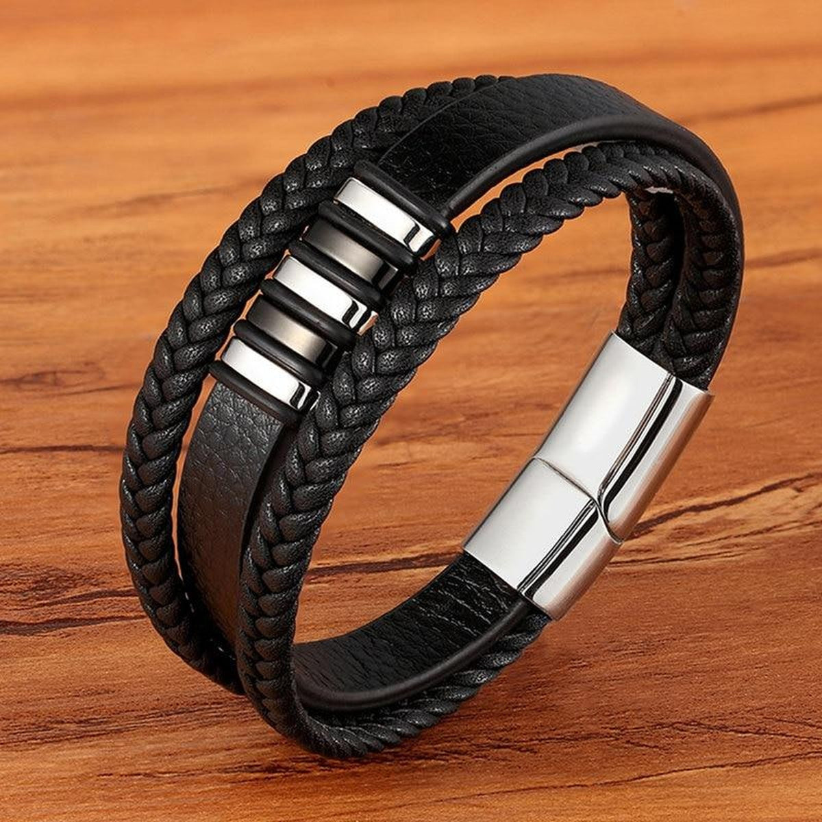 armband – close-up