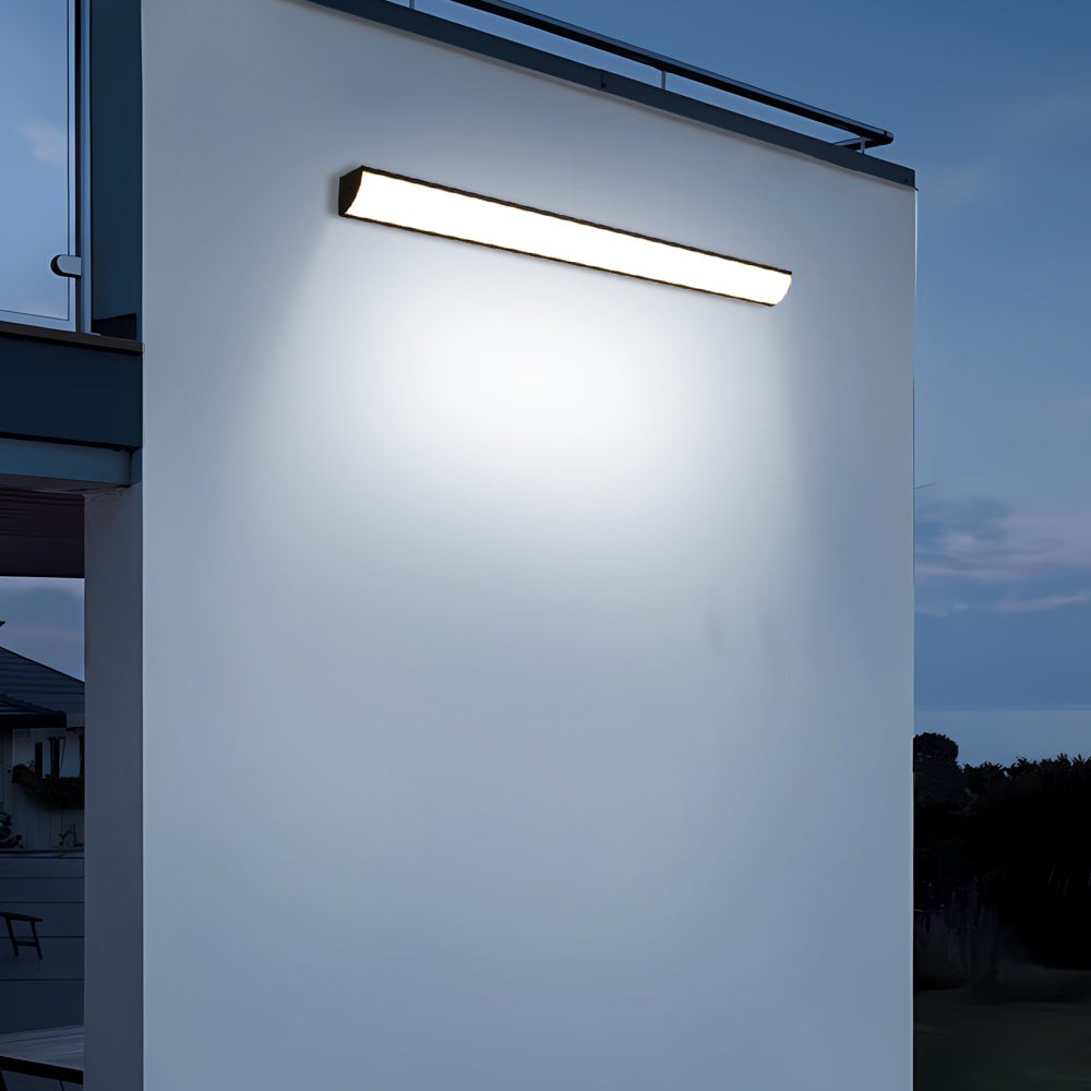 Dalvik wandlamp van aluminium en pvc – detail van de rand