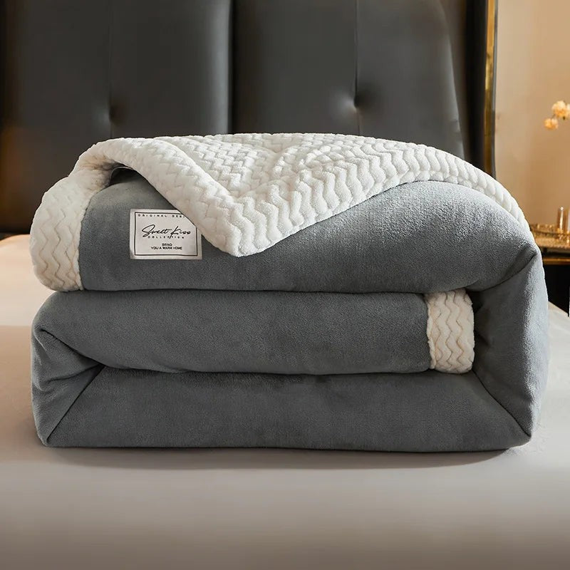 Dorna plaid in beige van polyester fleece – sfeerbeeld in huis