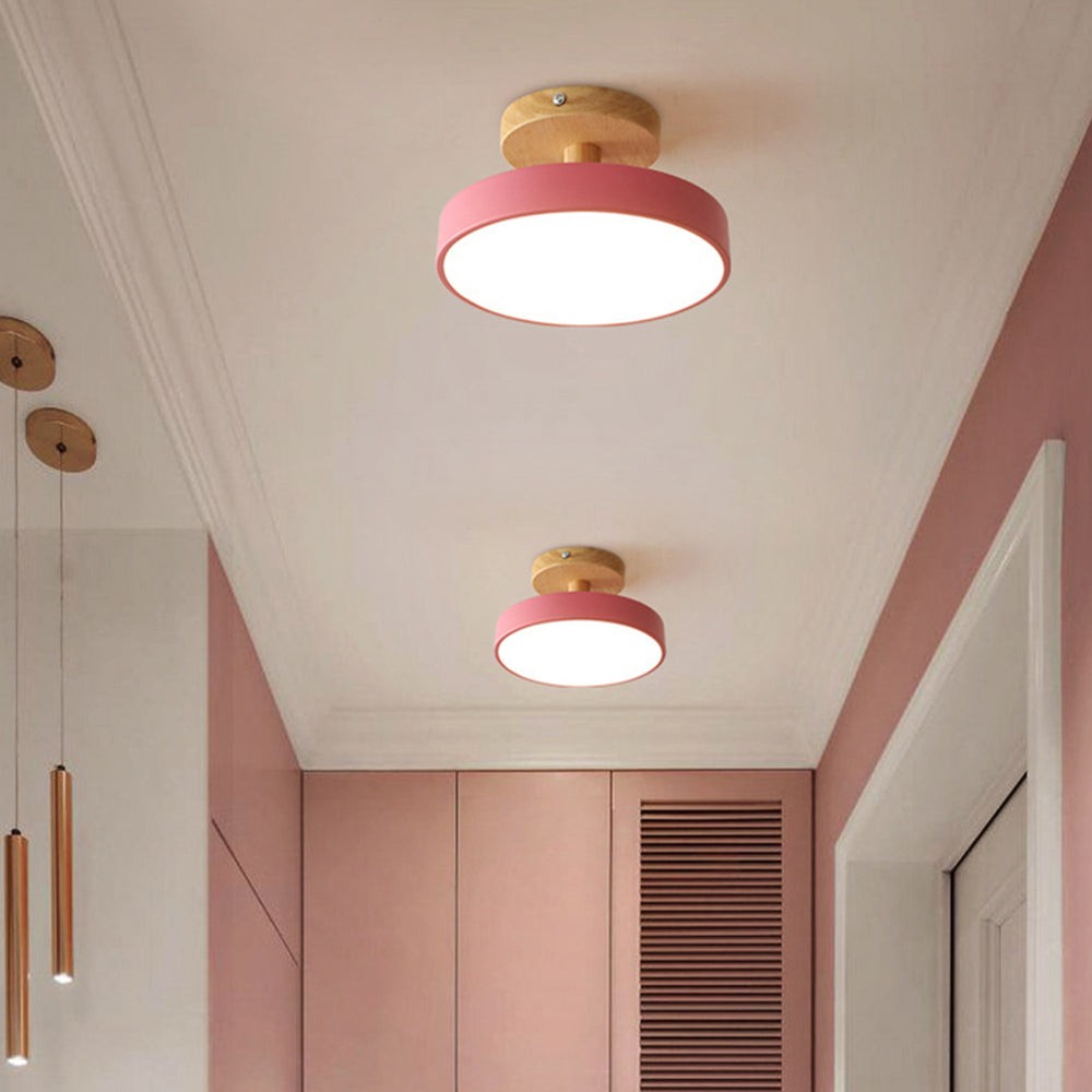 Elmar plafondlamp van hout en metaal – geplaatst in een interieur (21)