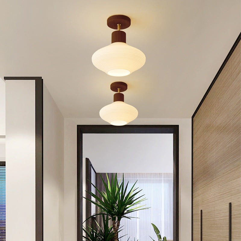 Farvik plafondlamp van hout, glas – zijaanzicht