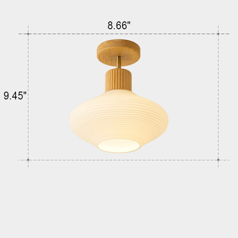 Farvik plafondlamp van hout, glas – in gebruik