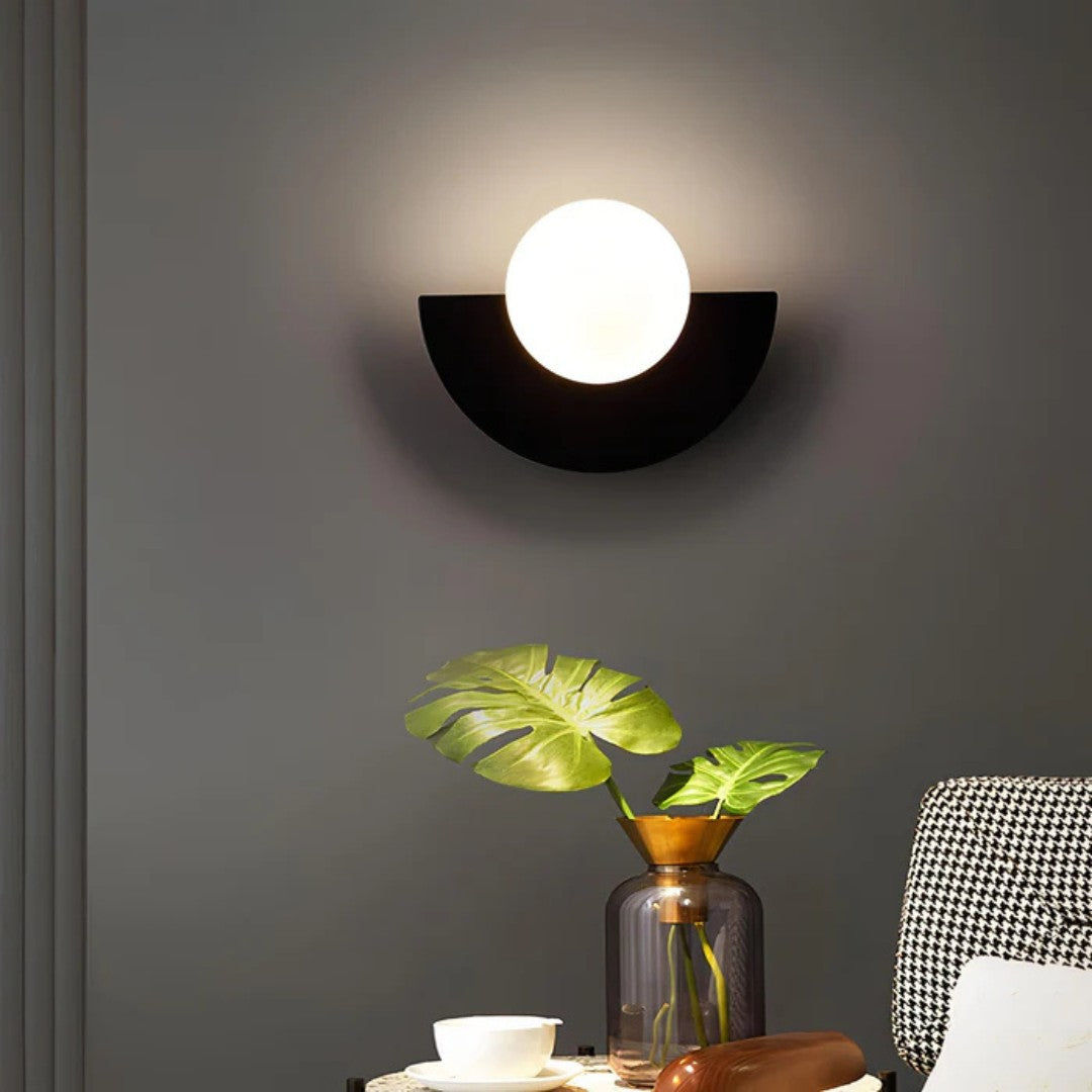 Indra wandlamp in groen van metaal – detailfoto van de afwerking