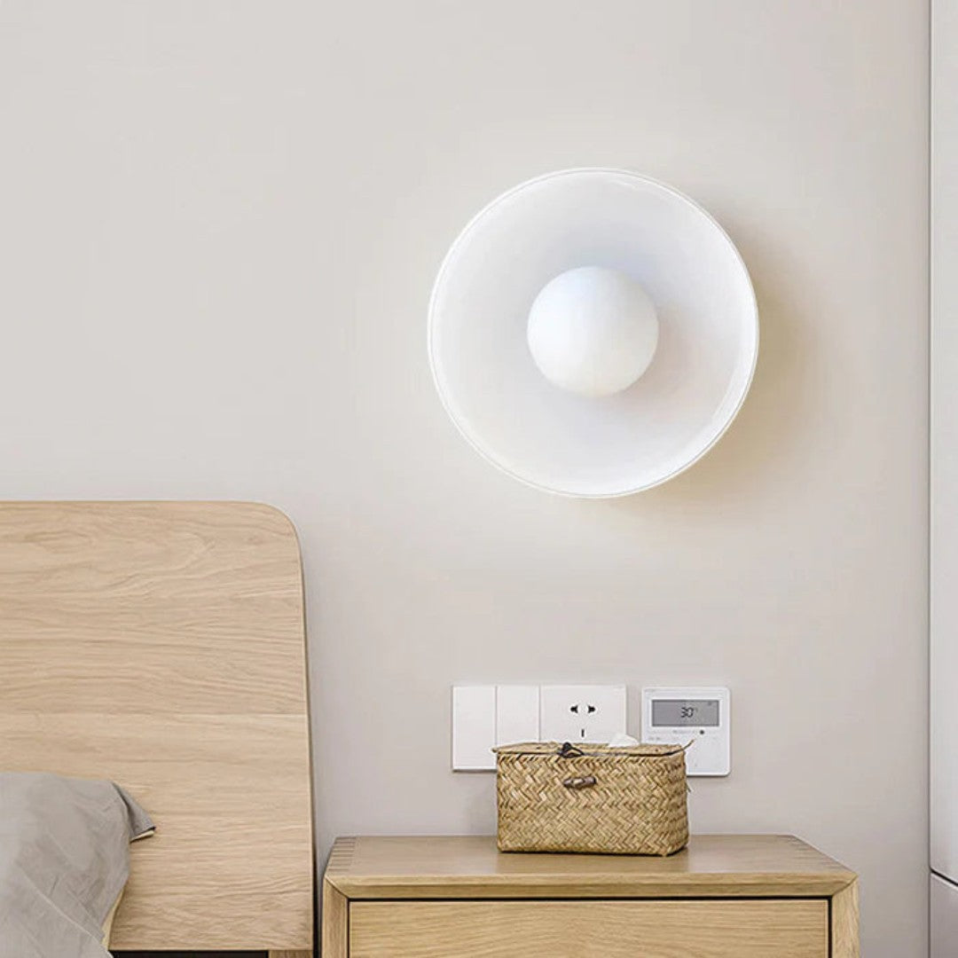 Ivarda plafondlamp in olijfgroen van glas – detailfoto van de afwerking