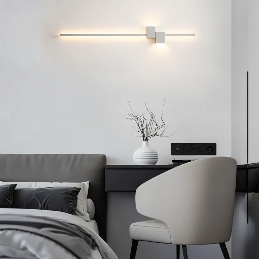 Kelda wandlamp van aluminium – zijaanzicht