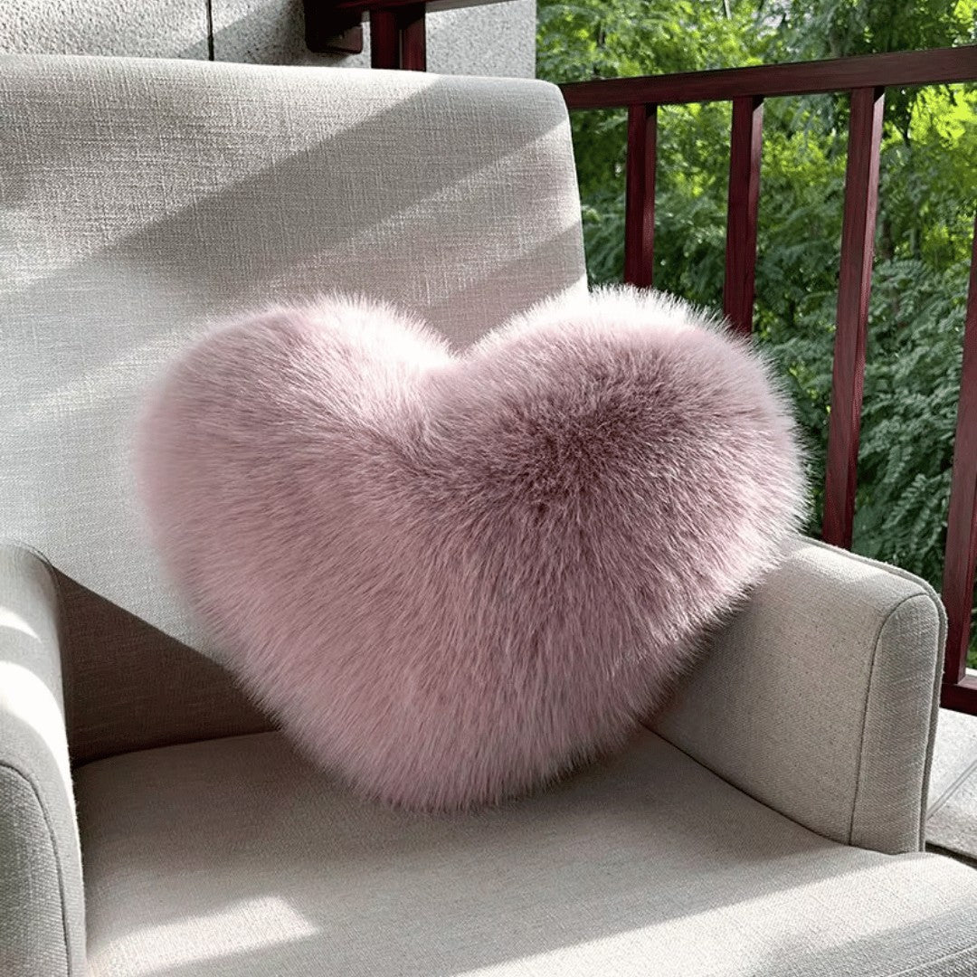 Nord3949 sierkussen in roze van high-quality faux fur and soft katoen filling – close-up van het materiaal