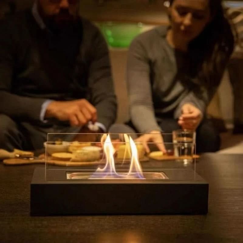 Nord5147 tafelhaard van tempered glas and staal – geplaatst in een interieur