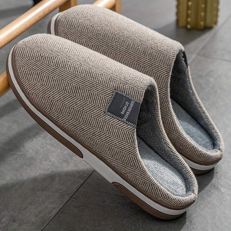 Nord5914 pantoffel in koffie van textiel bovenkant met warme pluche voering – in een woonkamer