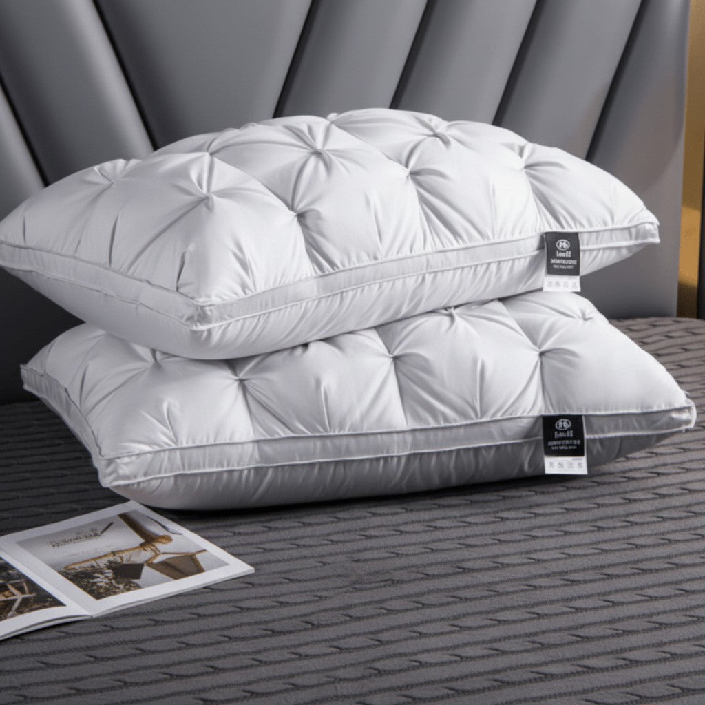 Nord8161 sierkussen van 100% whole goose down – zijaanzicht