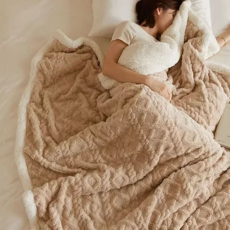 Renstad plaid in beige van lambswool and microvezel flannel – zijaanzicht