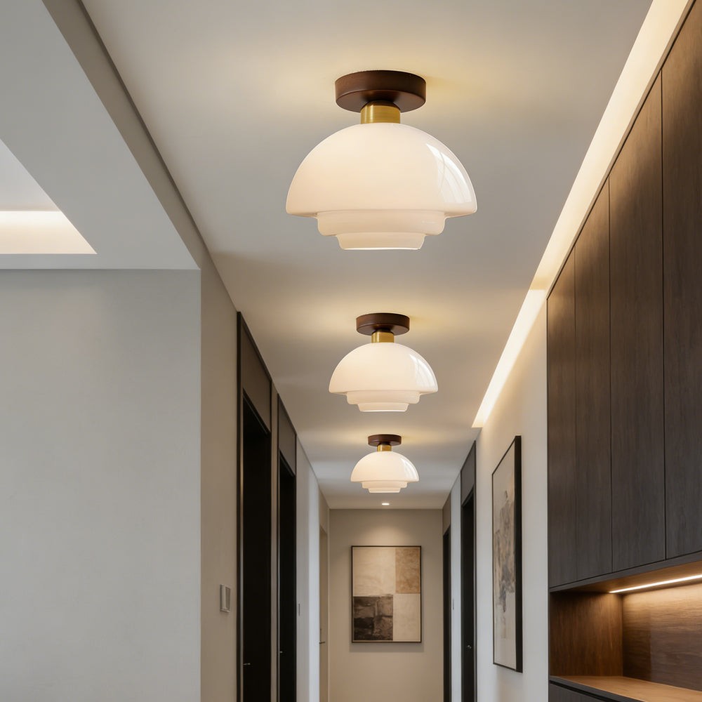 Ustad plafondlamp van glas – geplaatst in een interieur