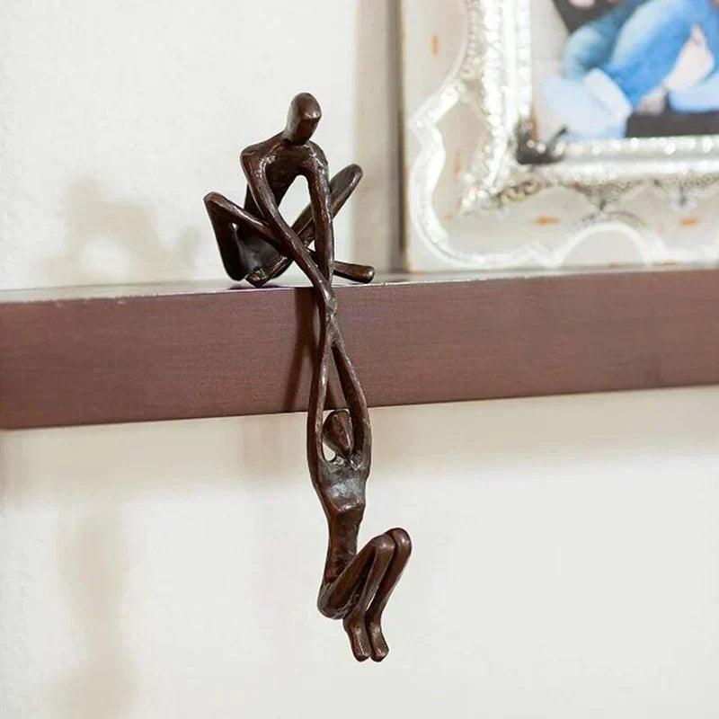 Velda beeldje van hars – detailfoto van de afwerking