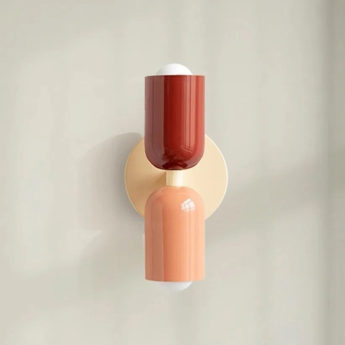 wandlamp in beige zwart – achteraanzicht