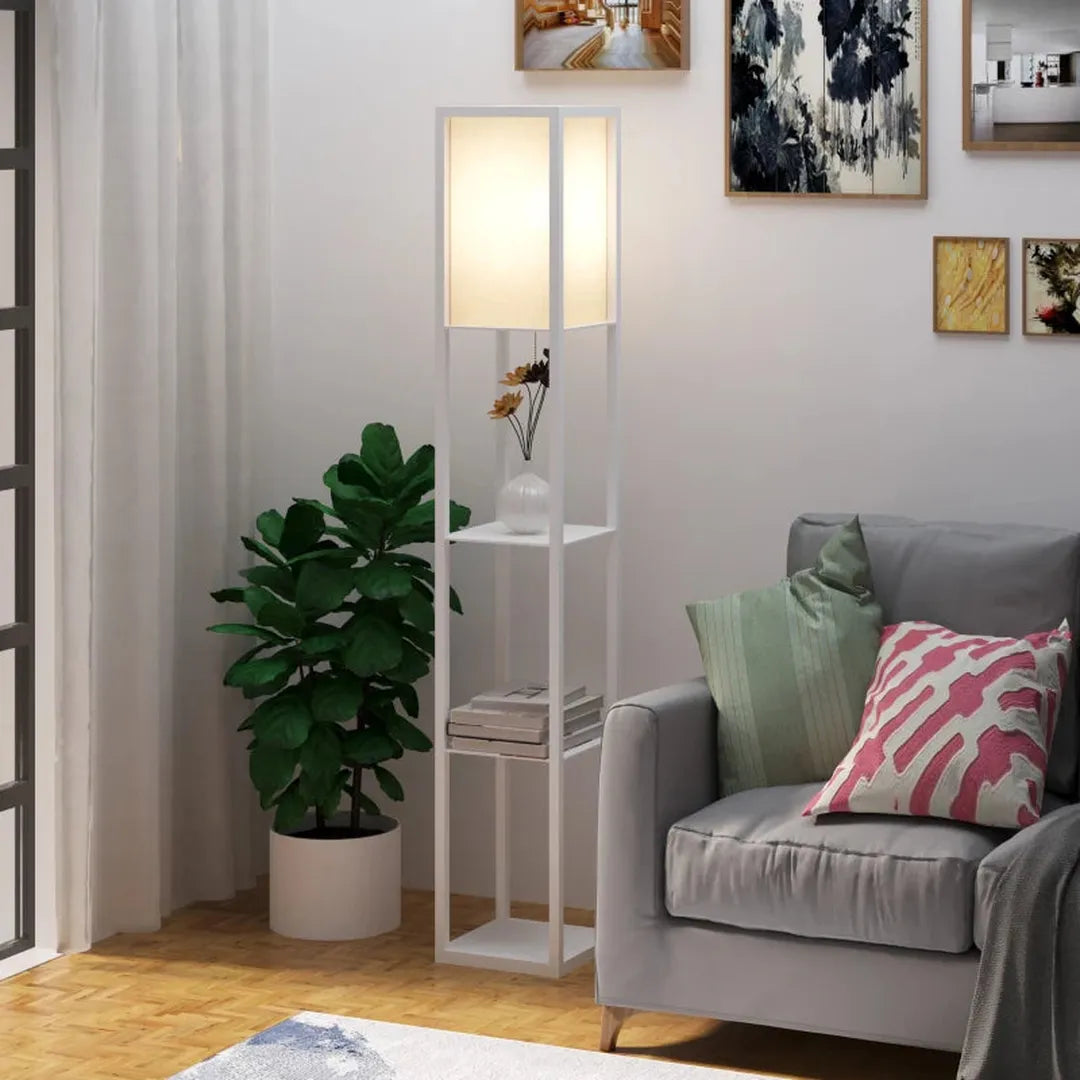 Staande lamp met planken – houten frame – 26 x 26 x 160 cm – zonder lamp