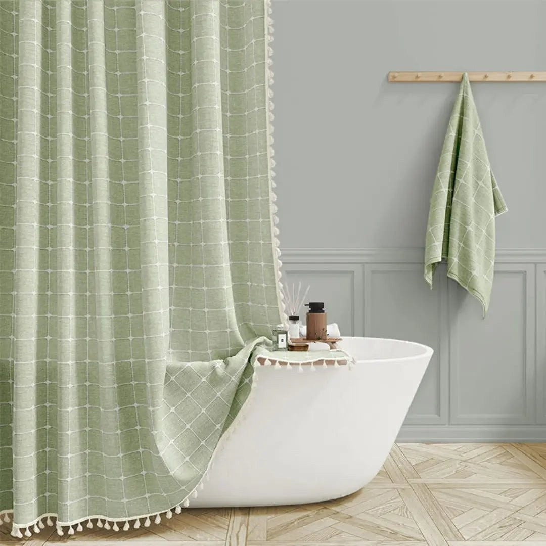 Arnvik product in groen checked van high-quality linnen with jacquard weave – close-up van het materiaal