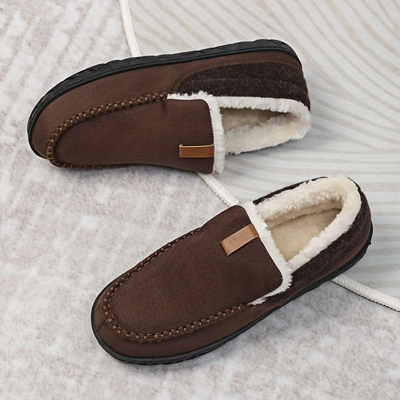 Bervik schoen van synthetic wol, soft and heat-retaining – detail van de rand