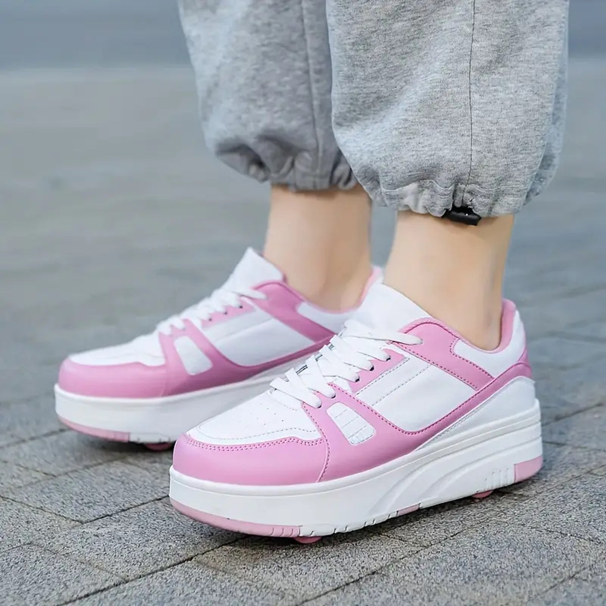rollersportschoen in wit – detailfoto van de afwerking