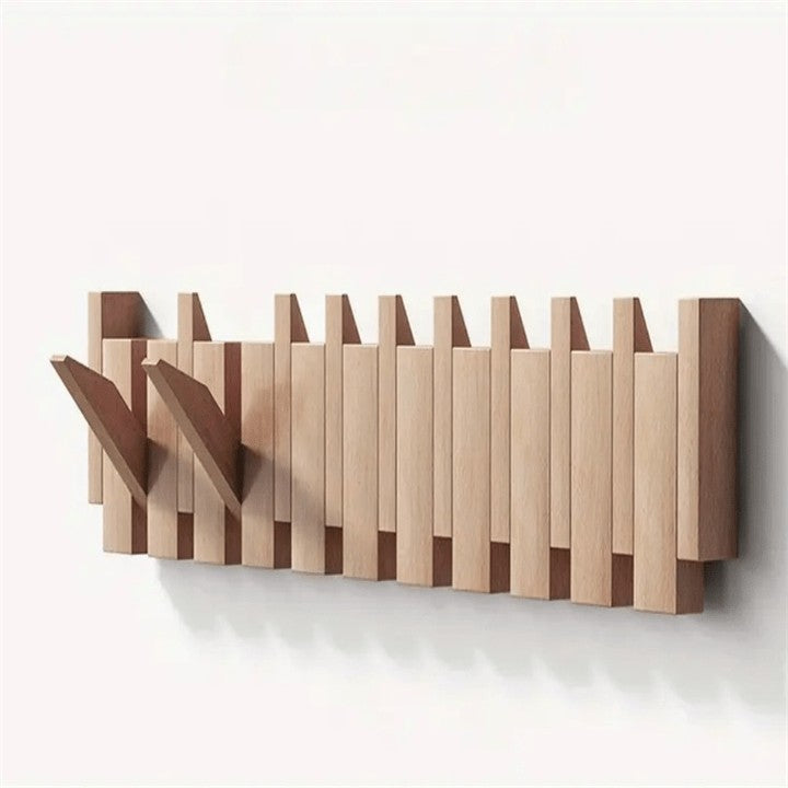 Dalvard kapstok van walnut and beech – in gebruik