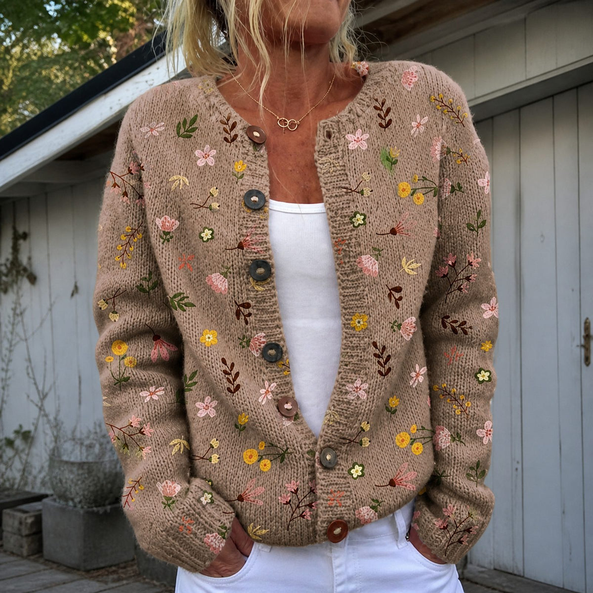 vest in bruin – detailfoto van de afwerking