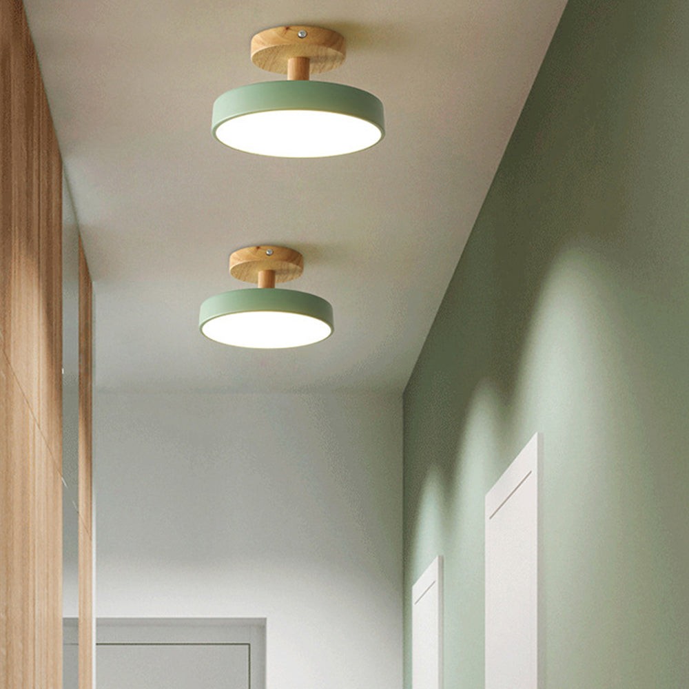 Elmar plafondlamp in zwart van hout en metaal – detailfoto van de afwerking