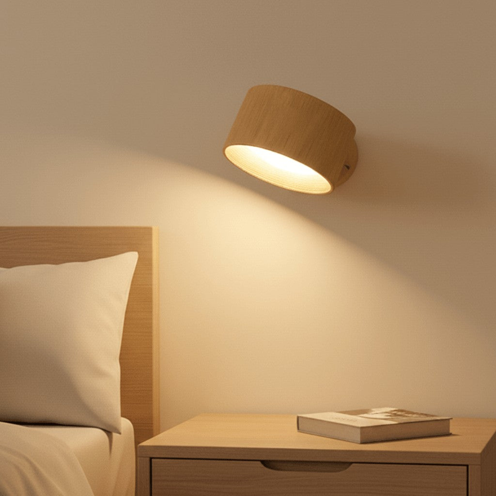Ervald wandlamp in eiken van abs – vooraanzicht