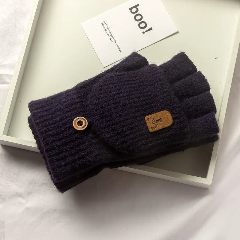 Juleholm product in zwart van acryl knit mix – detailfoto van de afwerking