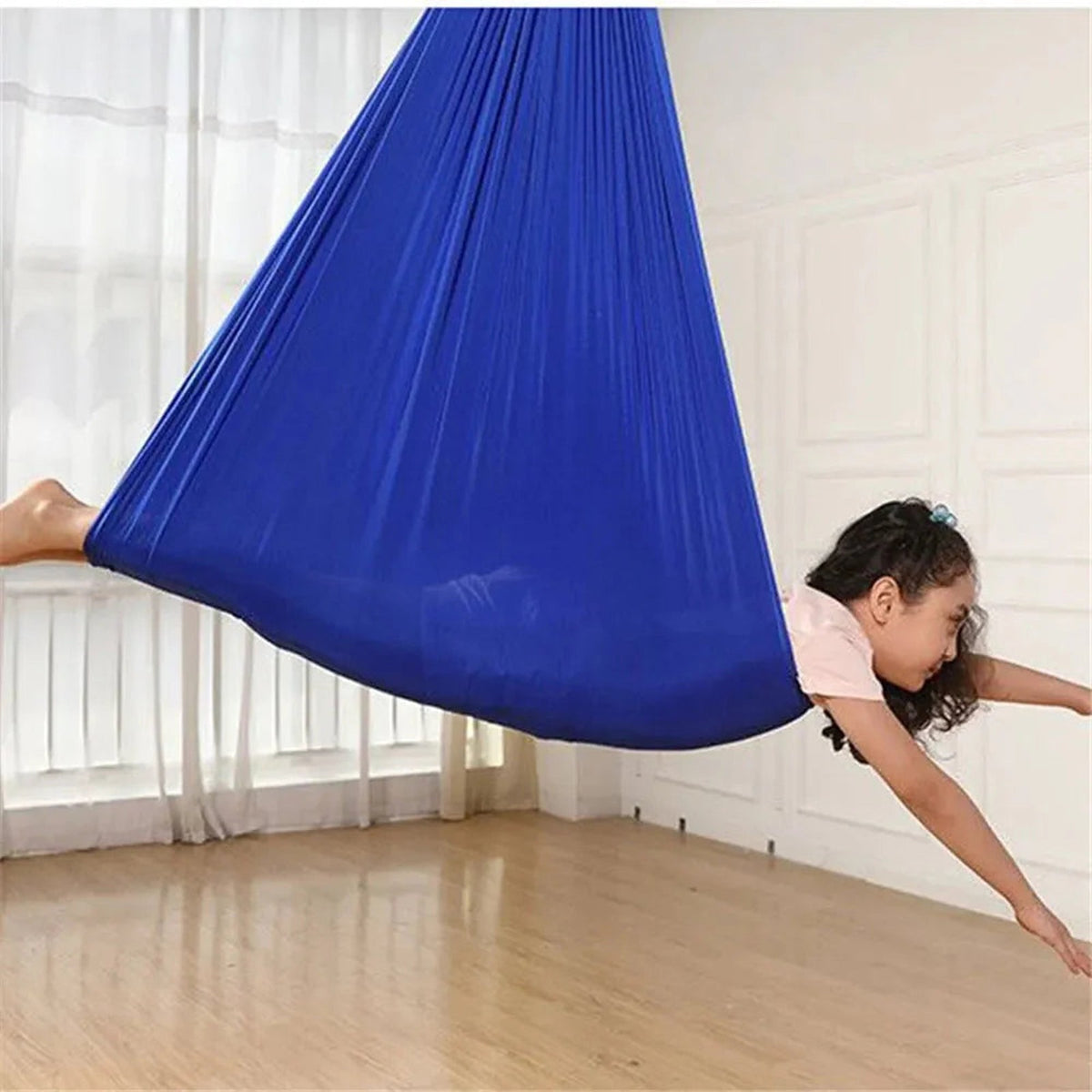 hangmat in rood – detailfoto van de afwerking