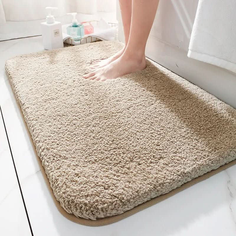 Nord4842 badmat in beige van high-pile microvezel (super dense) with antislip rubber backing – zijaanzicht