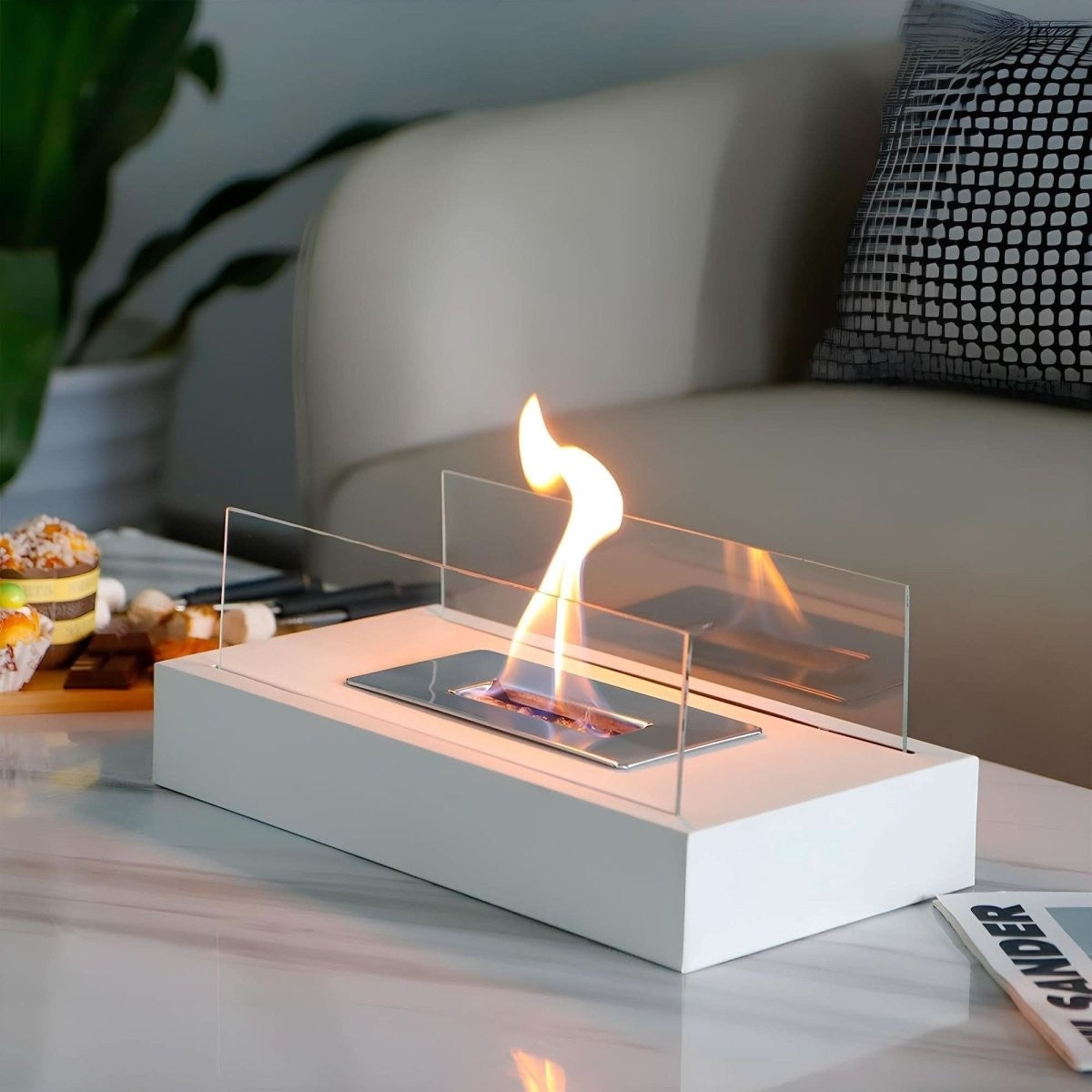 Nord5147 tafelhaard in wit van tempered glas and staal – in een woonkamer