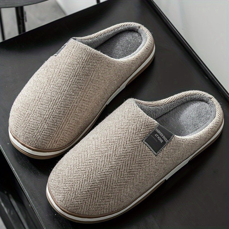 Nord5914 pantoffel in roos rood van textiel bovenkant met warme pluche voering – zijaanzicht
