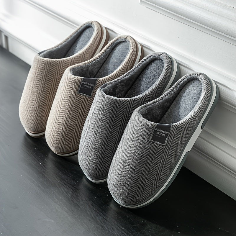 Nord5914 pantoffel van textiel bovenkant met warme pluche voering – sfeerbeeld in huis