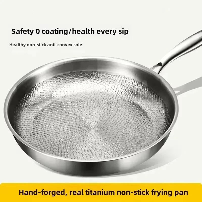 Nord7032 pan van titanium – sfeerbeeld in huis