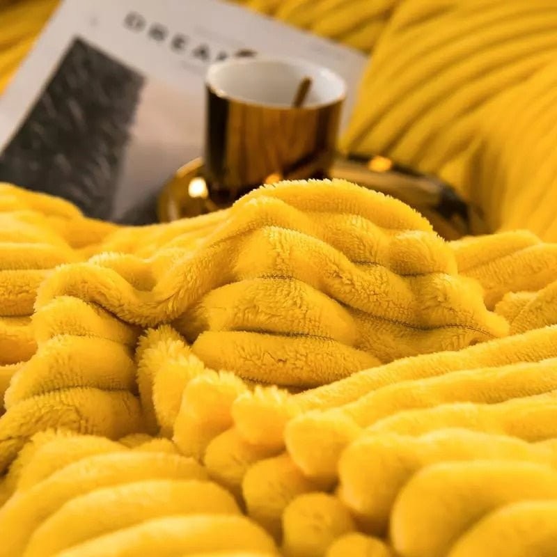 Nord709 beddengoed van hoogwaardige fleece beschikbaar in verschillende maten – detail van de rand