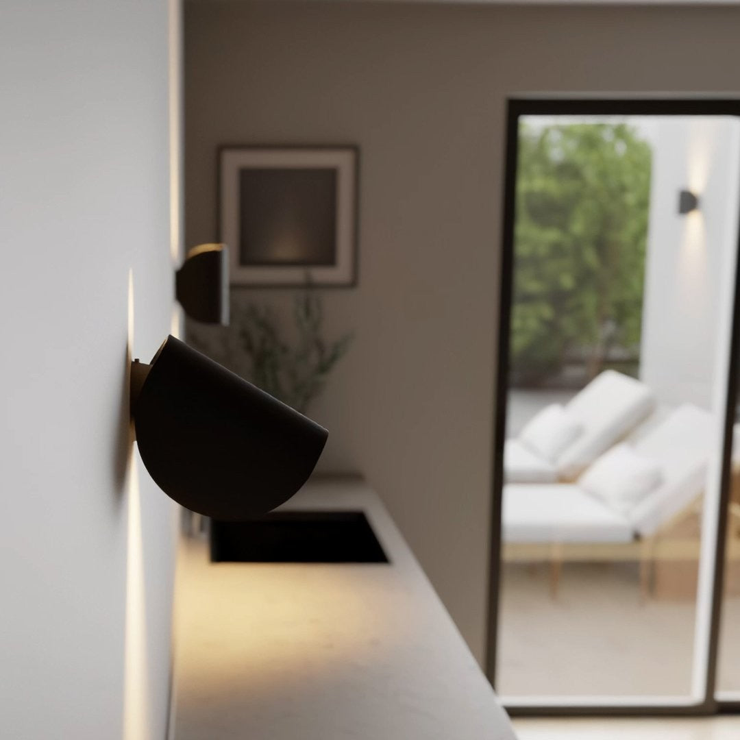 Norvela wandlamp van hoogwaardig aluminium – van bovenaf gezien
