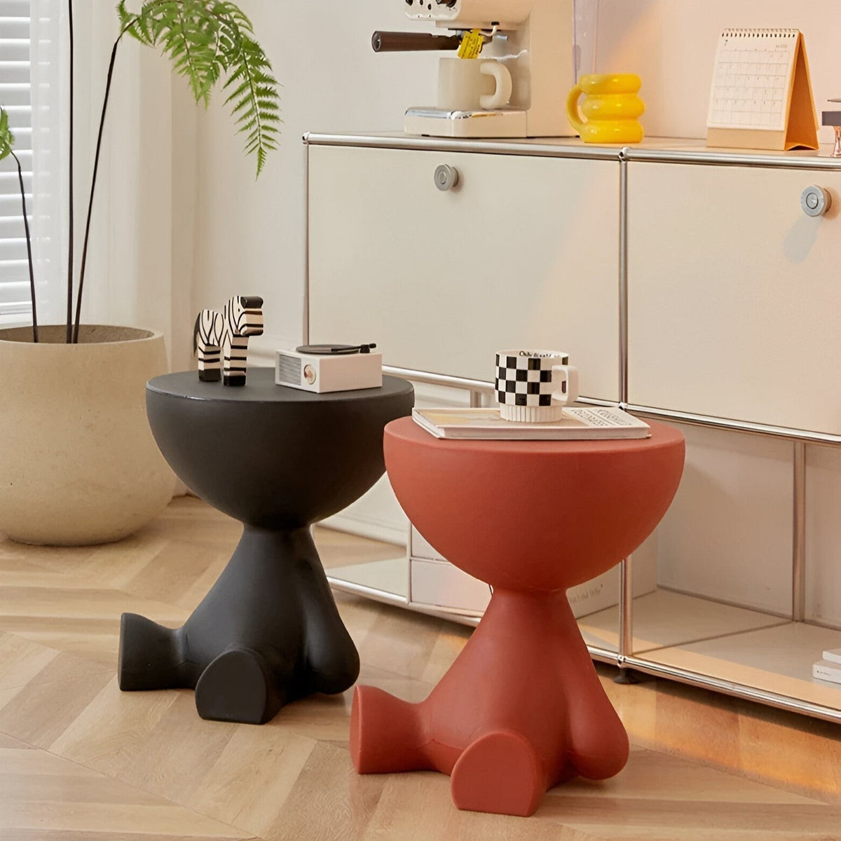 Perlan salontafel in crème van kunststof – close-up van het materiaal