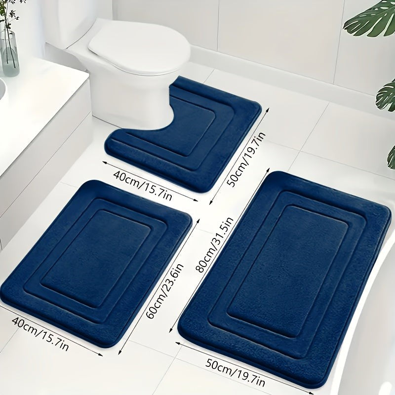 Ronda badmat in lichtblauw van hoogwaardig memory foam met microvezel toplaag – geplaatst in een interieur