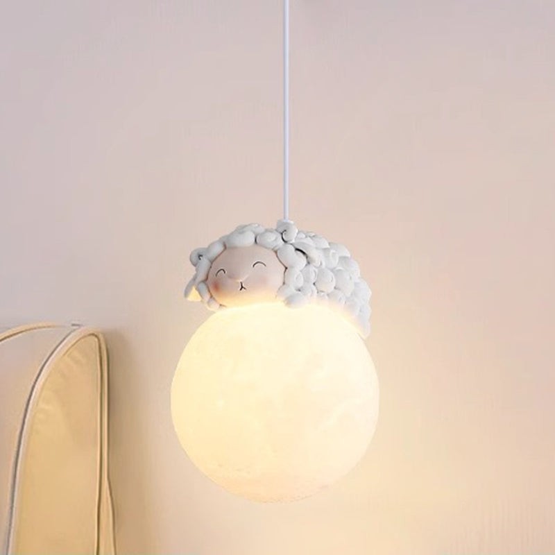Salvik hanglamp van hardware, resin – sfeerbeeld in huis