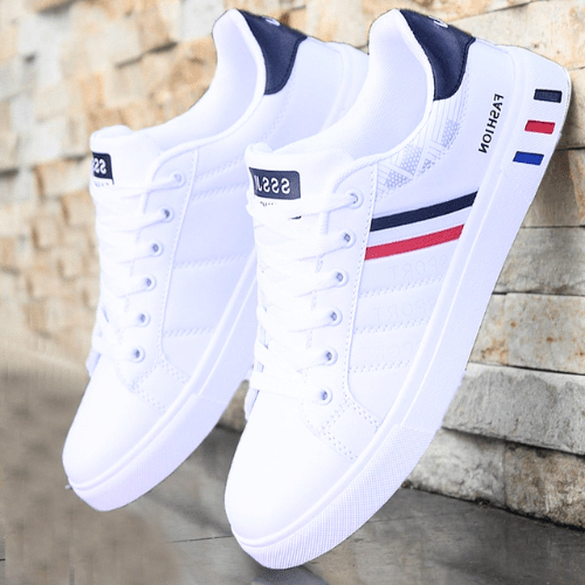 sneaker in wit / grijs – detailfoto van de afwerking