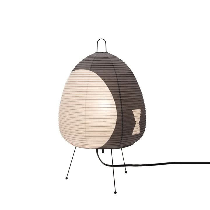 Soltra tafellamp van strijken stand + rice paper lamp body – in een woonkamer (14)