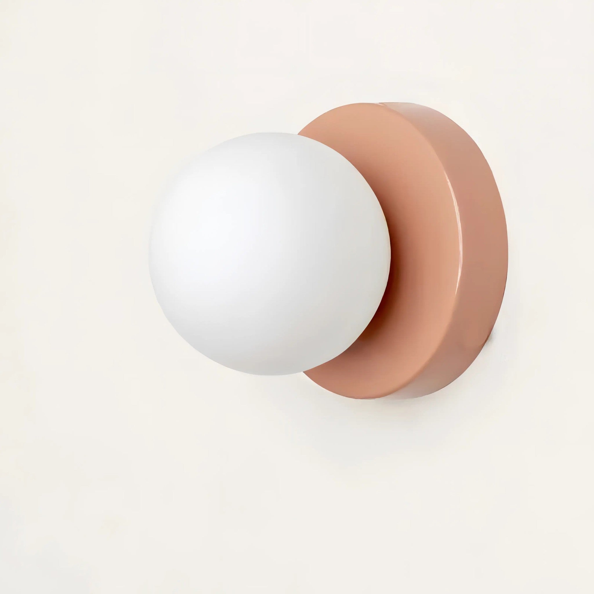 Solvig wandlamp in zwart van glas – in een woonkamer