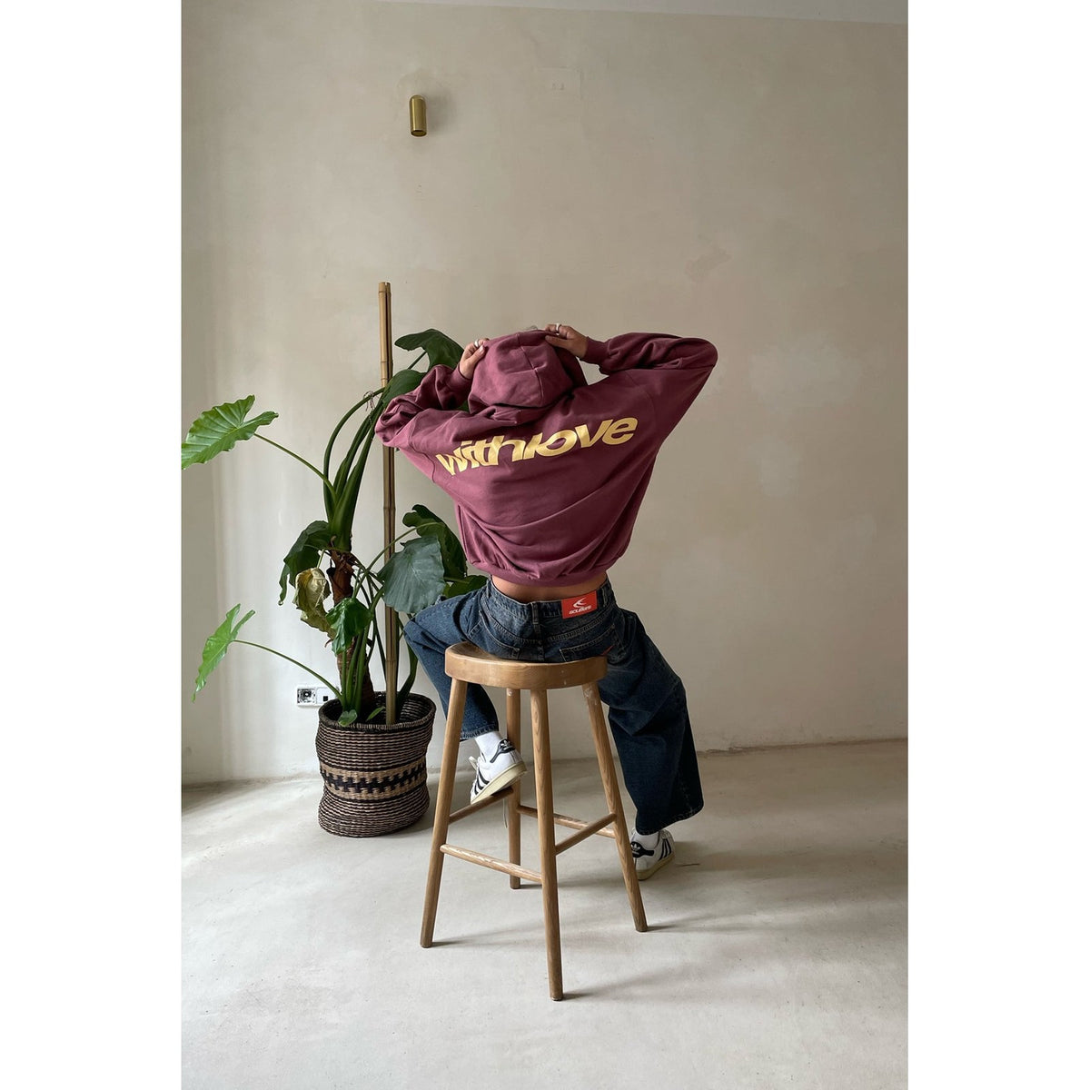 hoodie in groen – detailfoto van de afwerking