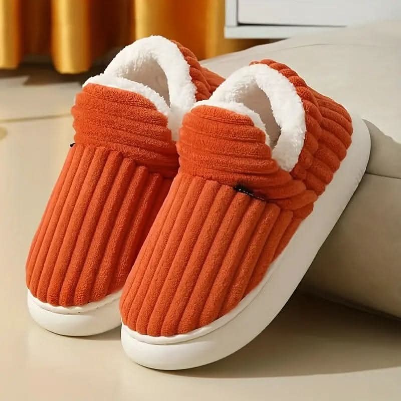 Veldal pantoffel van microvezel outer fabric, plush lining – sfeerbeeld in huis
