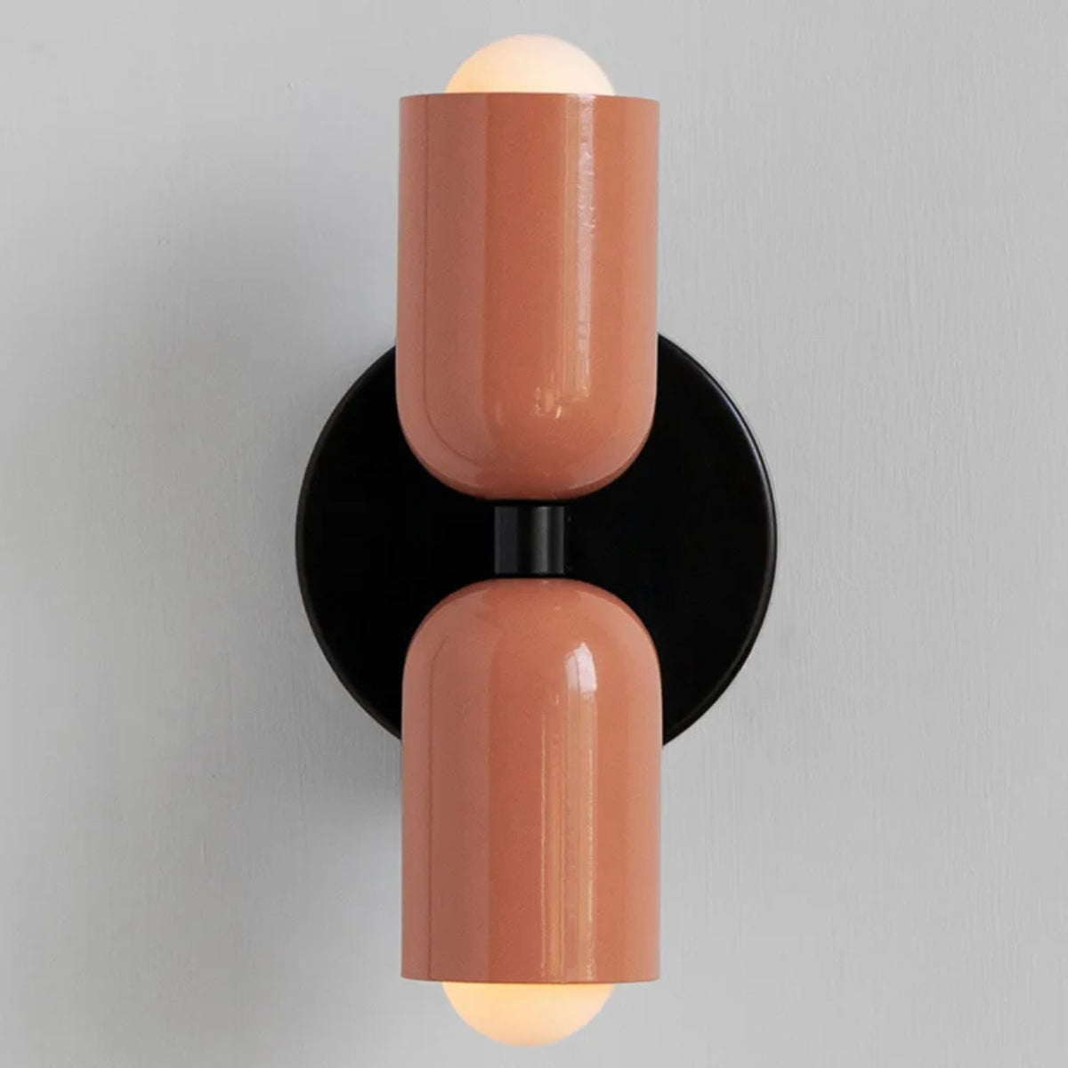 wandlamp in roze roze – met de meegeleverde onderdelen